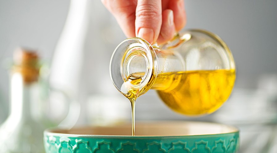 4 Things To Keep In Mind When You Heat With Oil